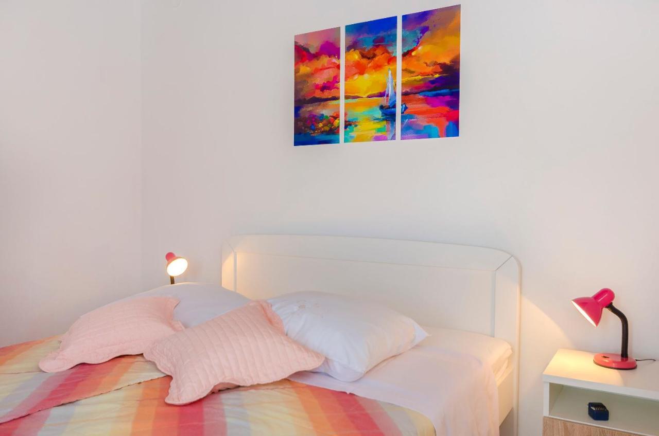 Apartment And Rooms Ema Βόντιτσε Εξωτερικό φωτογραφία
