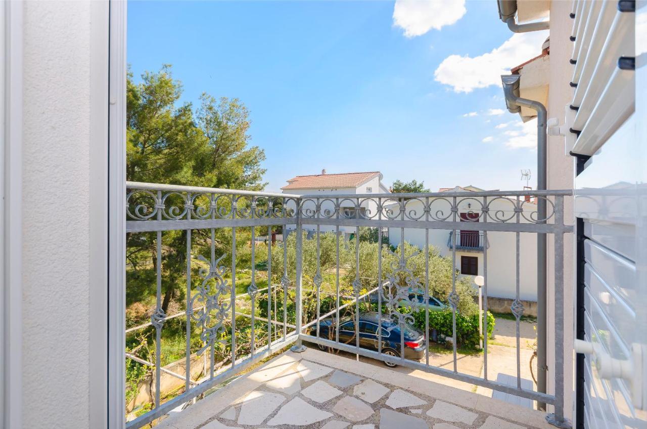 Apartment And Rooms Ema Βόντιτσε Εξωτερικό φωτογραφία