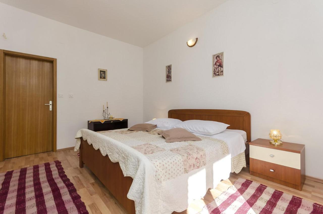 Apartment And Rooms Ema Βόντιτσε Εξωτερικό φωτογραφία