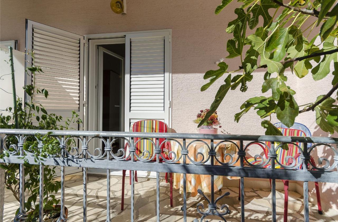 Apartment And Rooms Ema Βόντιτσε Εξωτερικό φωτογραφία