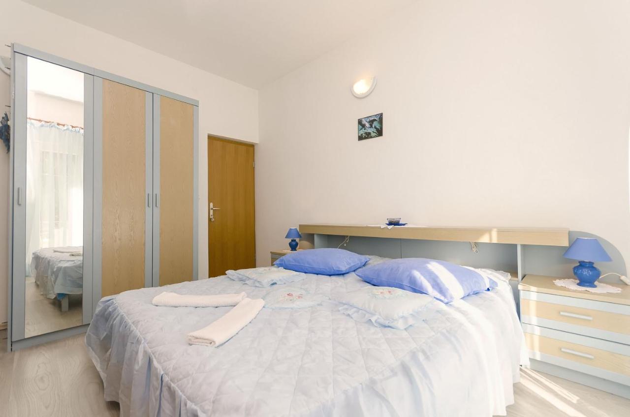 Apartment And Rooms Ema Βόντιτσε Εξωτερικό φωτογραφία
